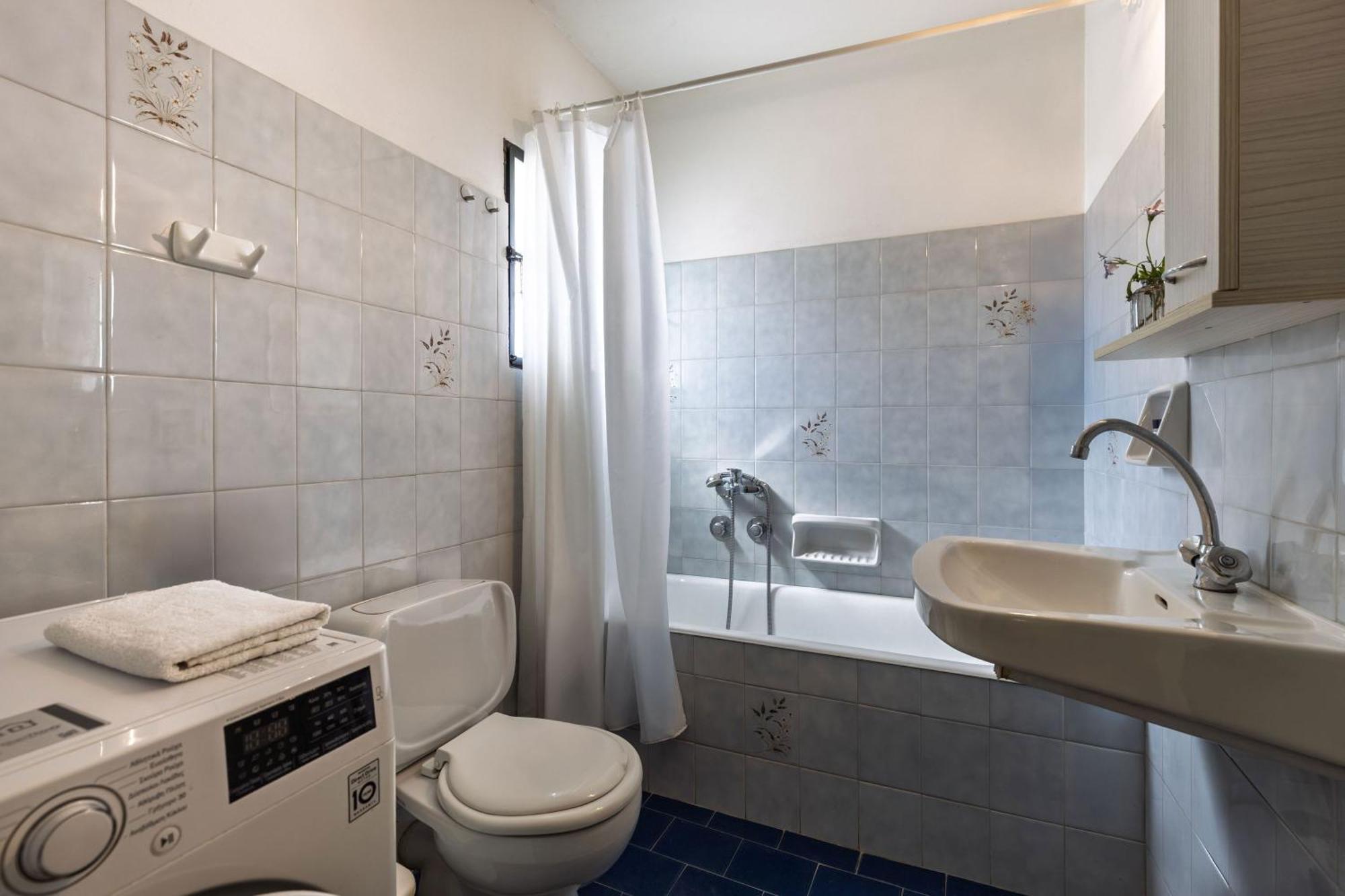 Villa Lola - 3 Bedrooms & Private Pool Lithakia  Exterior photo